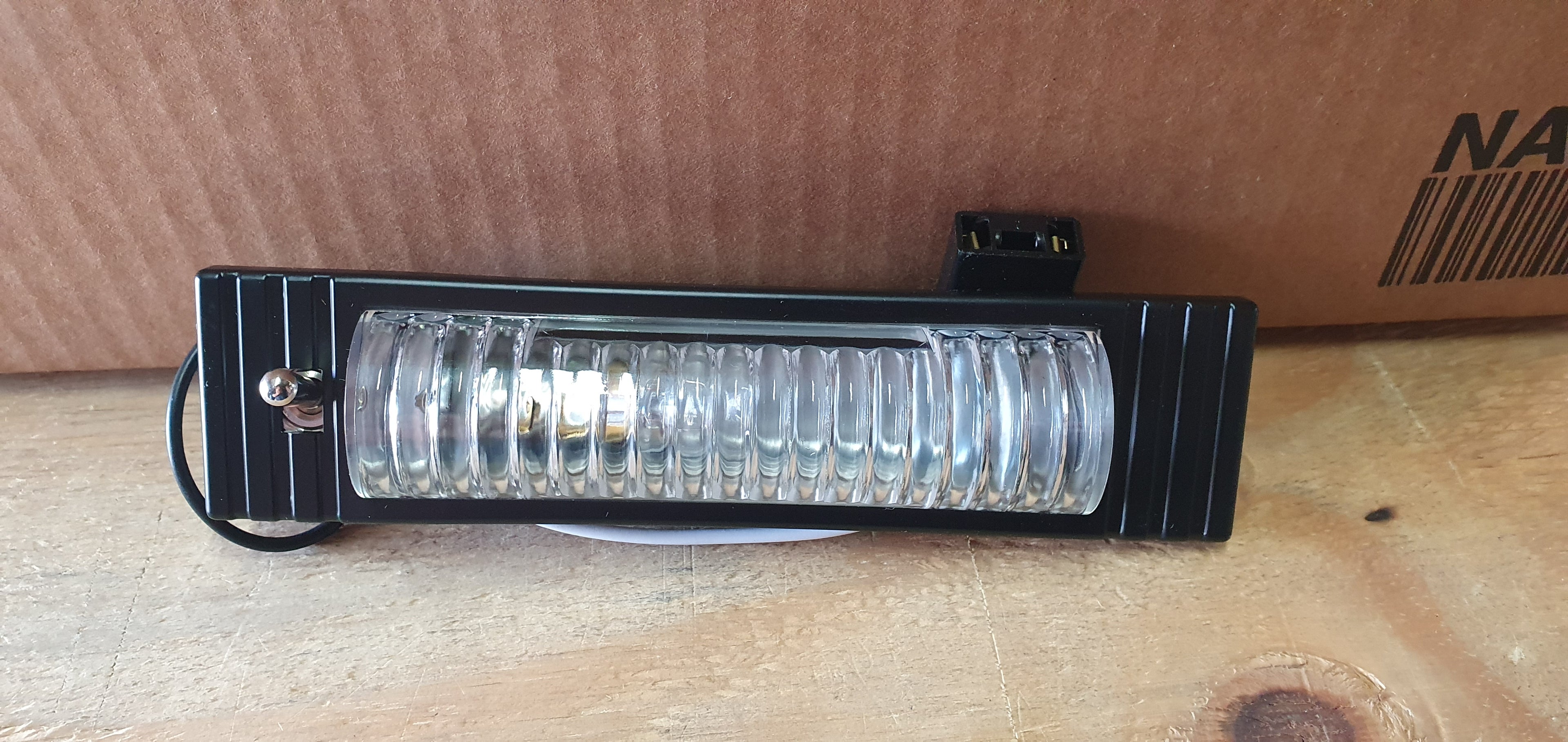 INTERIOR LIGHT, FOR R-MODEL/SUPERLIBER/VALUE-LINER