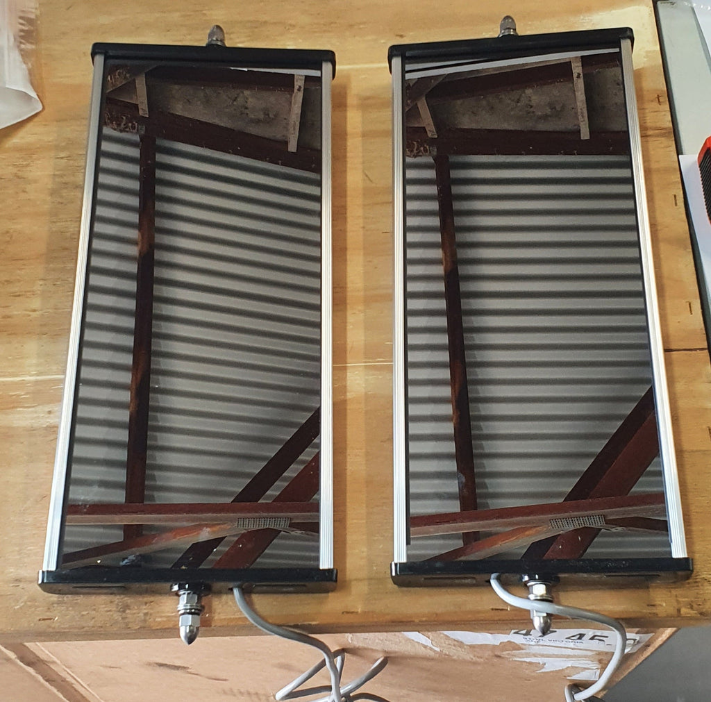 MACK MIRROR HEADS COMPLETE (BLACK), NO LIGHT WITH GOLD DOG