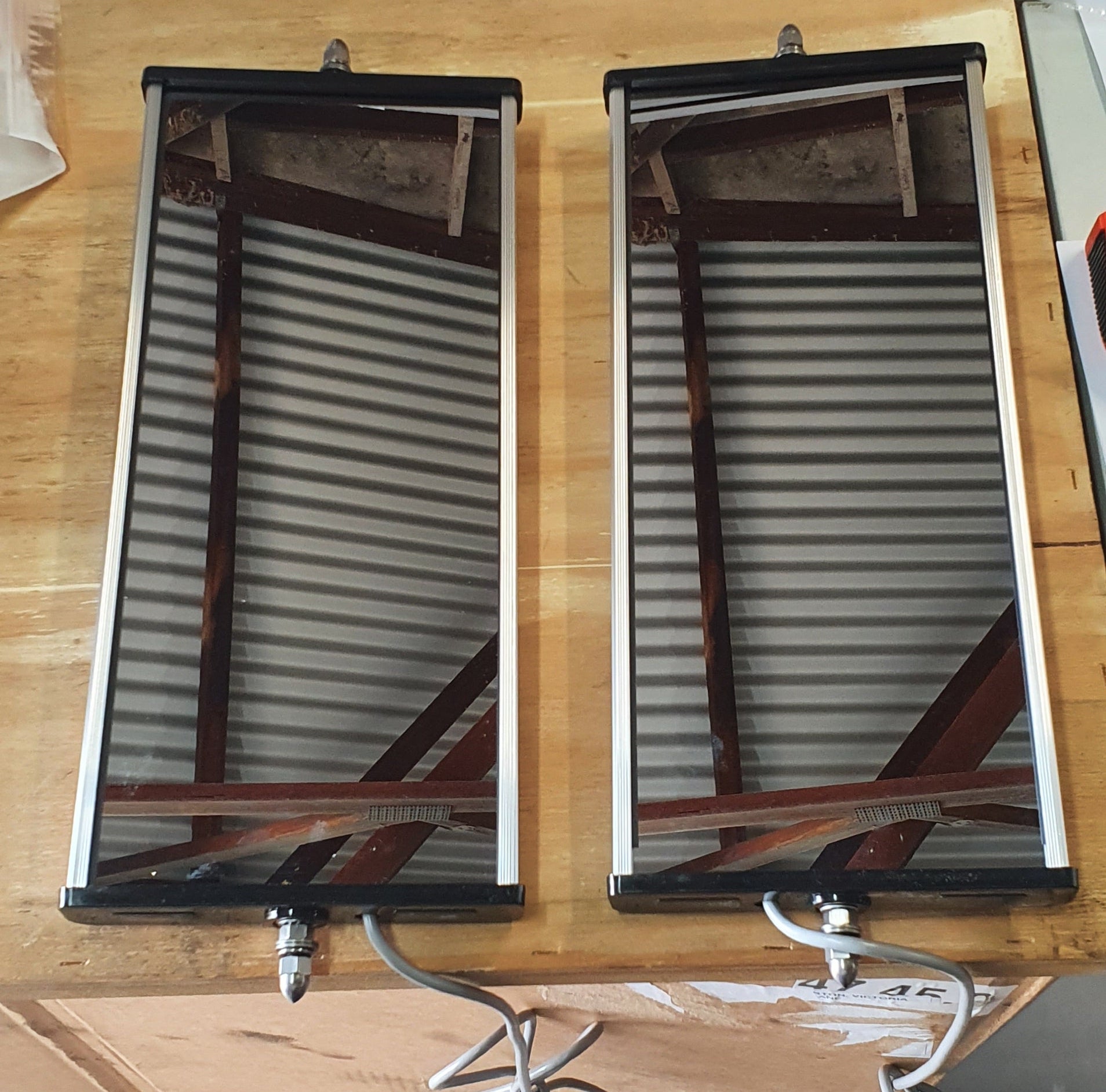 MACK MIRROR HEADS COMPLETE (BLACK), NO LIGHT WITH GOLD DOG