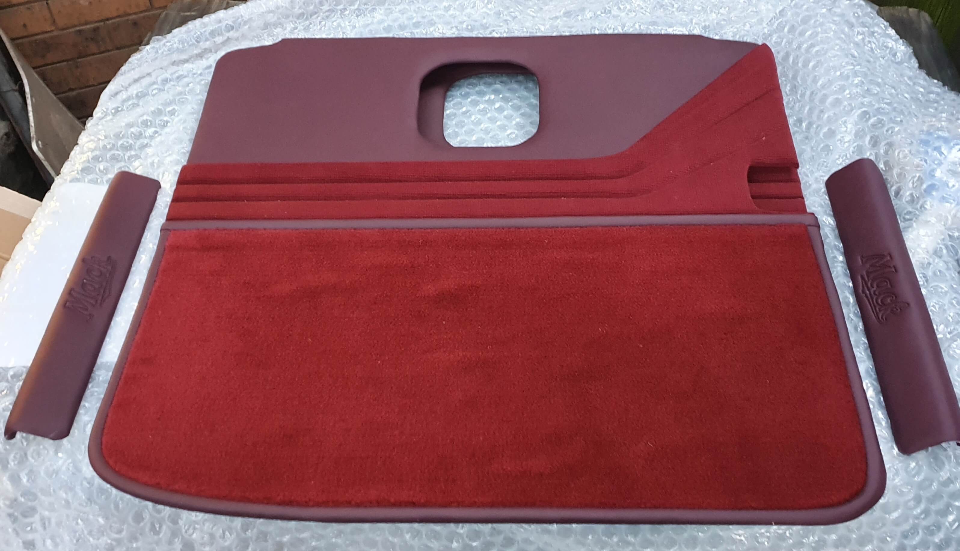 CH/TITAN/TRIDENT PRE 2002 DOOR TRIMS