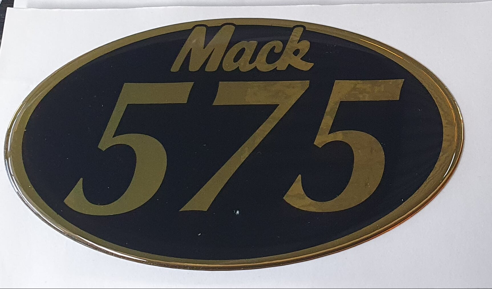 575hp Bonnet Decal (Bubble top finish)