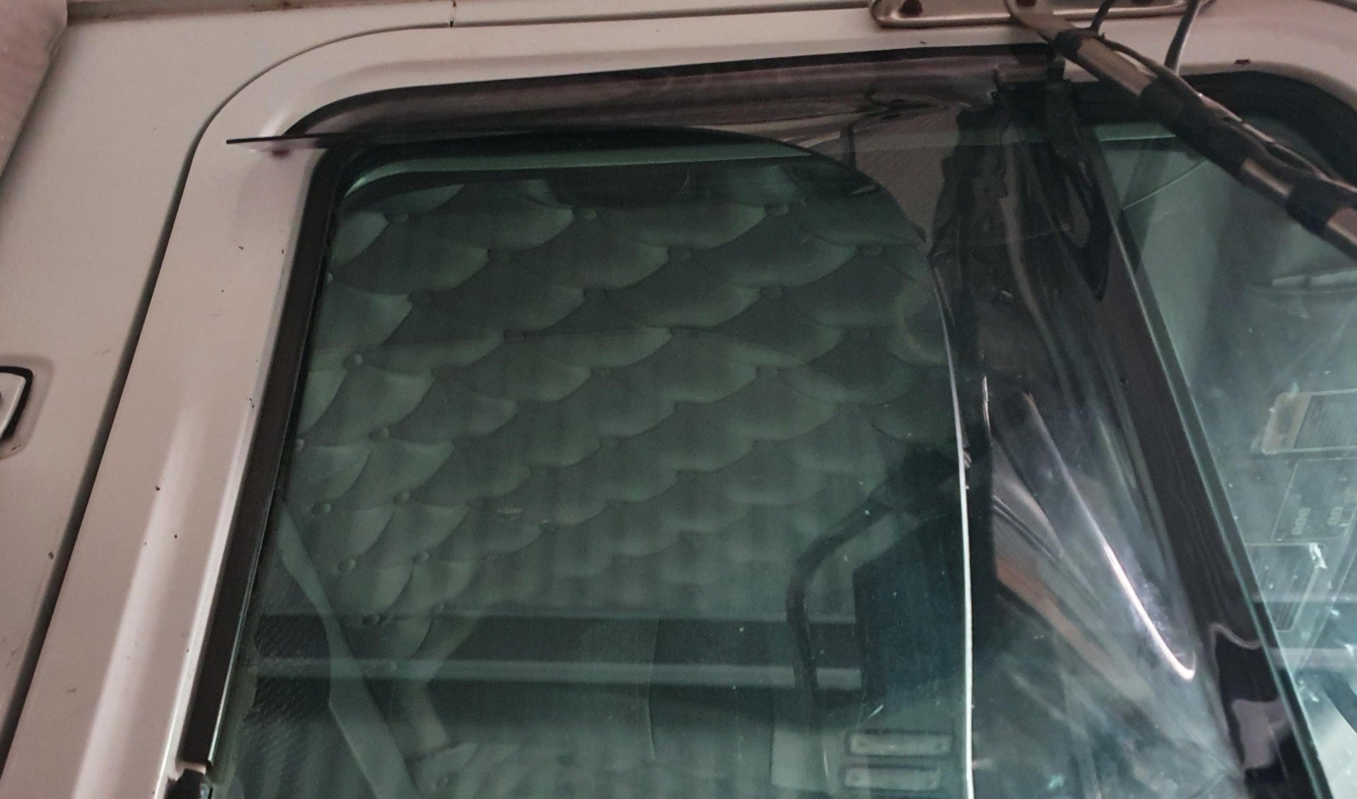 WETHERSHIELD, CH CAB STRAIGHT DOOR (1/4 WINDOW MODEL)