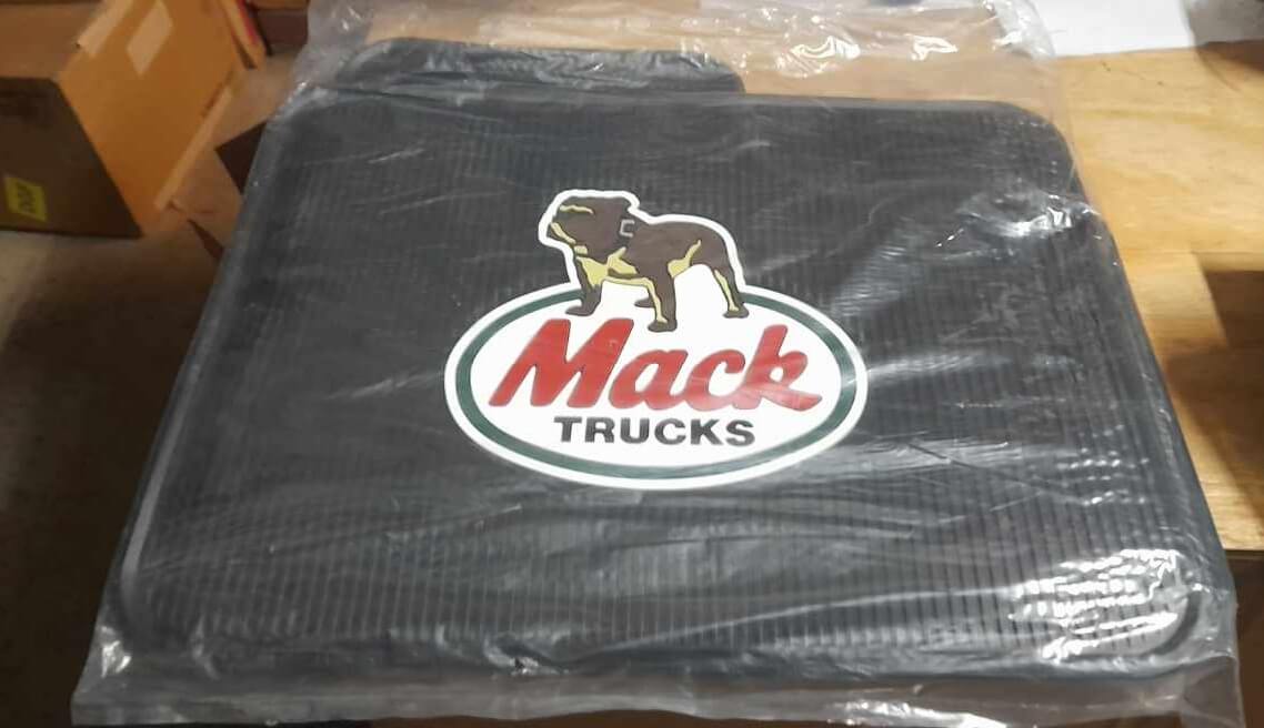 FLOOR MATS (RETRO STYLE)